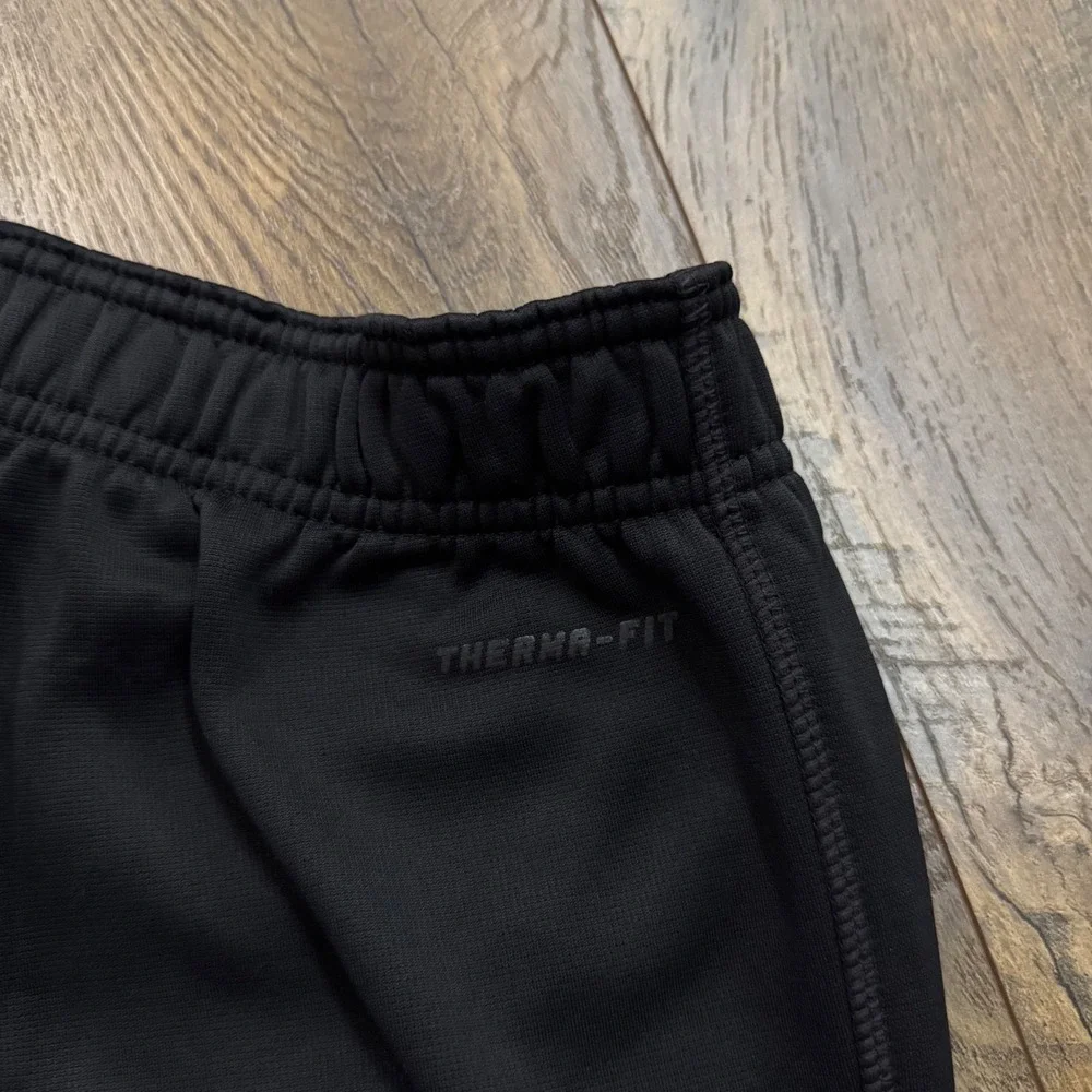 Nike Therma-FIT Mens S Training Pants Black Fleece Lined Straight Leg Pocket